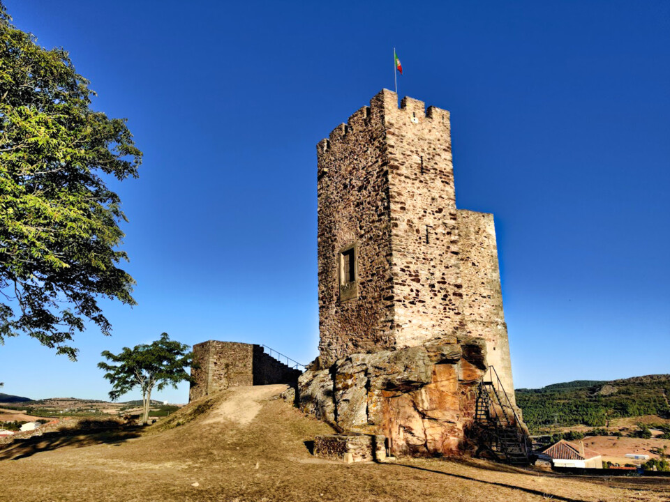 MOgadouro castelo3.jpg