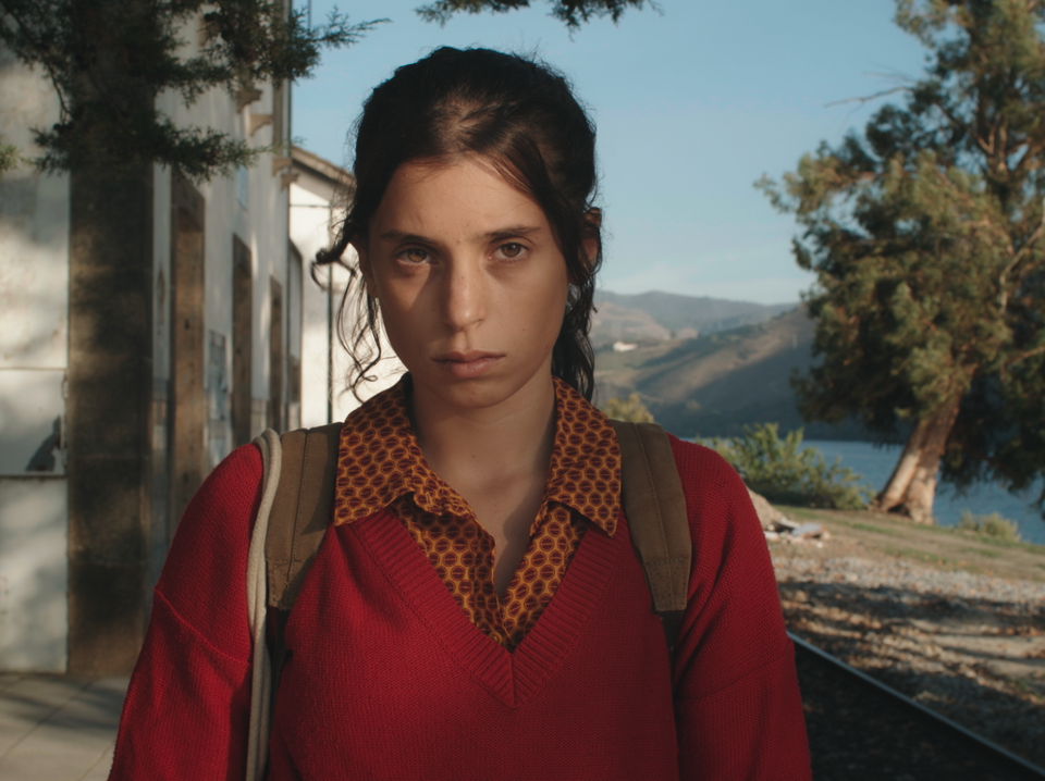 portopostdoc-2025-light-in-darkness-primary-still-