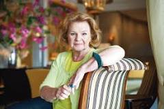 Maria João Avillez.png