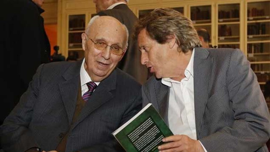 manuel sergio record.jpeg