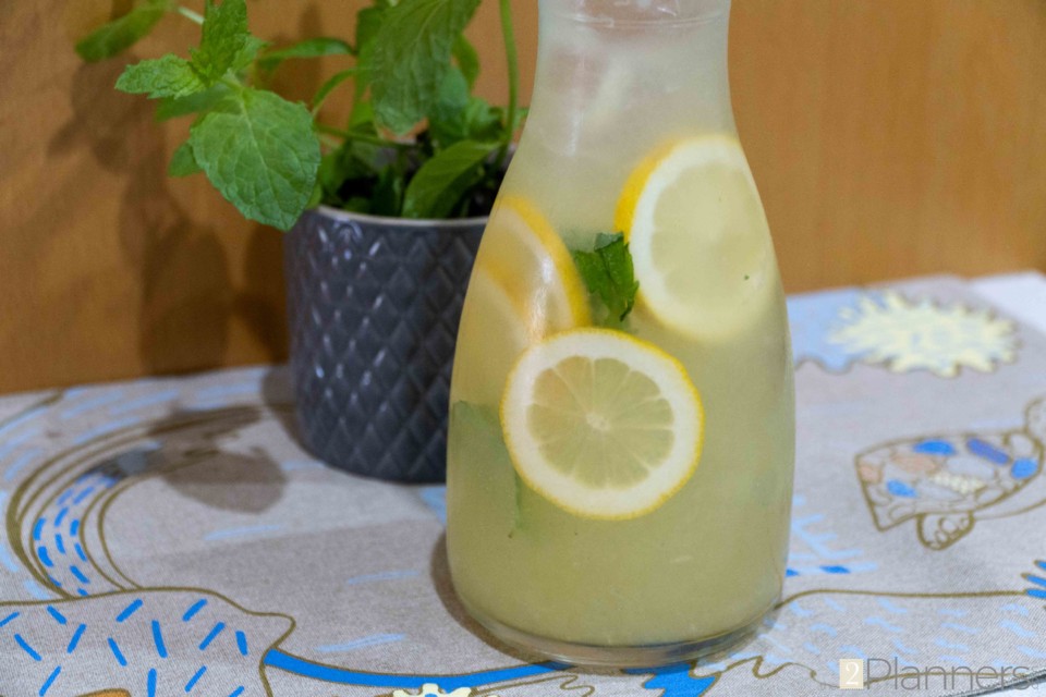 Perfect Lemonade Recipe - The2Planners
