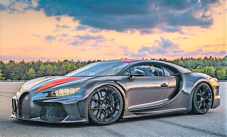 Bugatti-Chiron_Super_Sport_300-2021-800-01.jpg