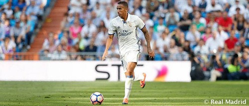 DANILO_HE29103_hThumb.jpg