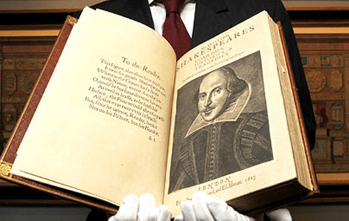 10-The-First-Folio-William-Shakespeare-690x437