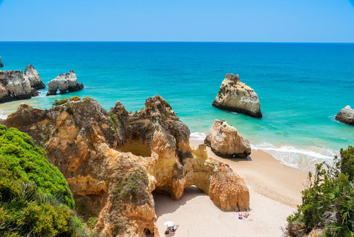 Praia dos 3 Irmãos.jpg