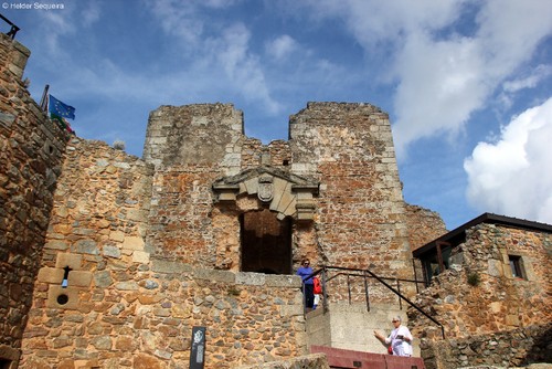 Palácio - Castelo Rodrigo - HS.jpg