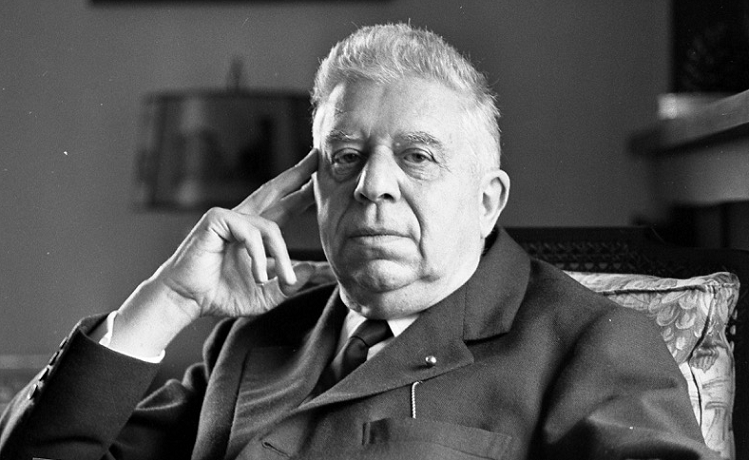 Eugenio Montale.png
