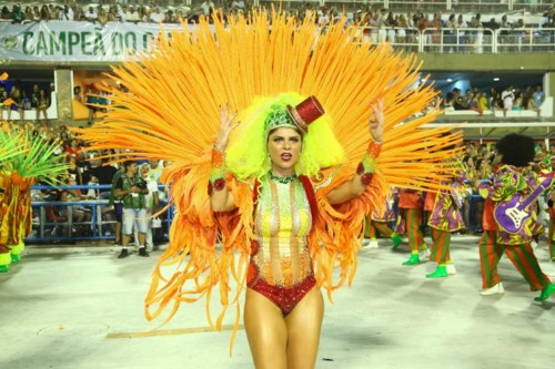 Julianne Trevisol (Carnaval Rio 2018).jpg