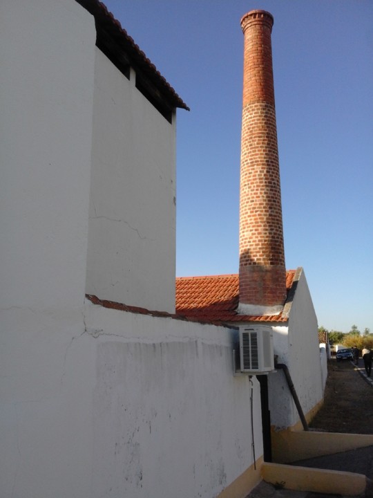 Chaminé da Padaria do Saboga. Foto original. 2019. 07. jpg