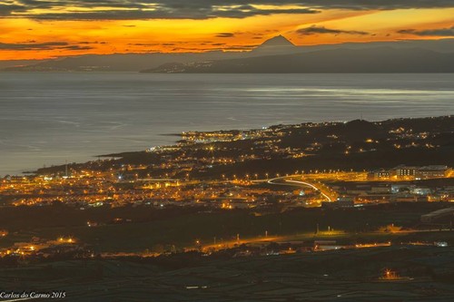 Grupo Central Carlos do Carmo.jpg