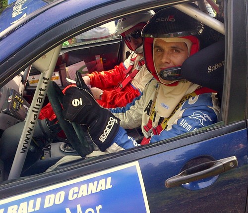 Novamente o privilégio de acompanhar um campeão...