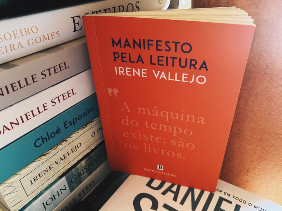 manifesto pela leitura.jpg