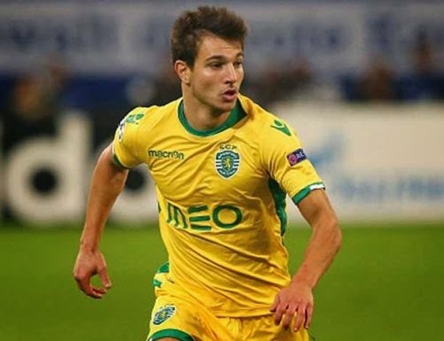 Cedric Bayer atento.jpg