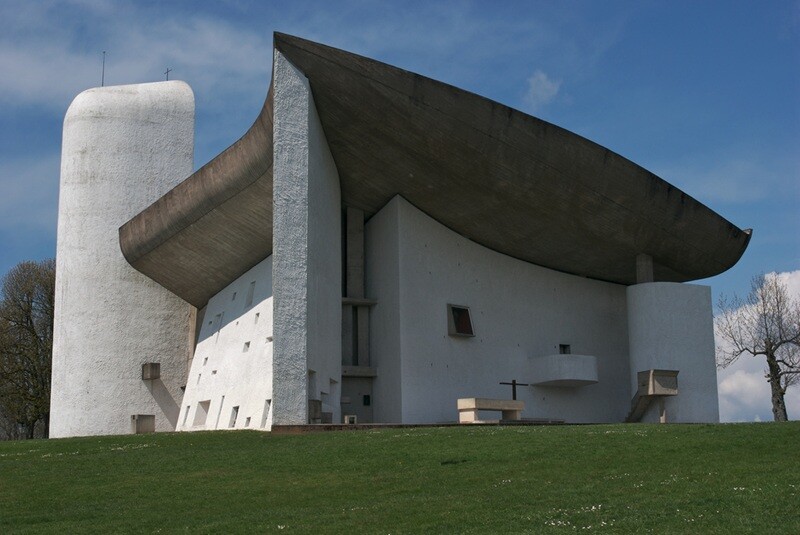 Capela de Ronchamp de Le Corbusier © Luke Stearns