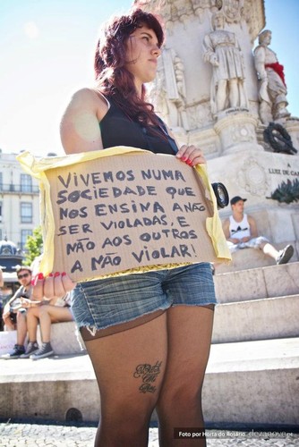 Slutwalk Lisboa.jpg