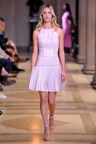 carolinaherrera-verao-rtw16-ny-31-654x983.jpg carolinaherrera-verao-rtw16-ny-31-654x983.jpg