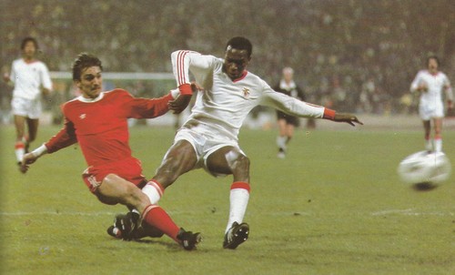 76 Bay-Benfica 5-1 Kapellmann Júlio Messias.jpg 76 Bay-Benfica 5-1 Kapellmann Júlio Messias.jpg