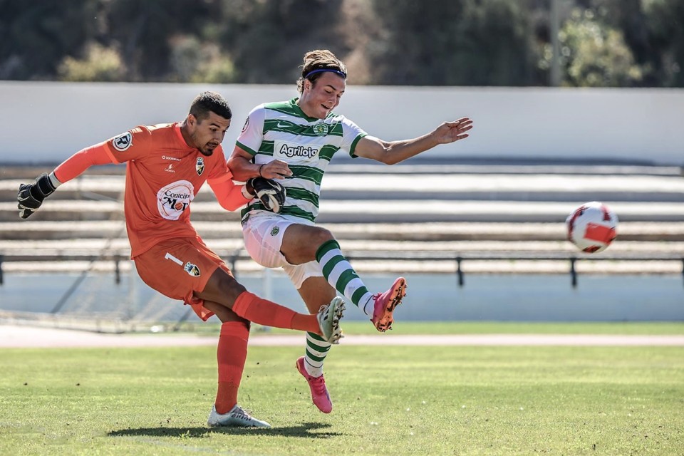 SPORTING E BENFICA TRIUNFAM COM GOLEADAS NA LIGA REVELAÇÃO SÉRIE B