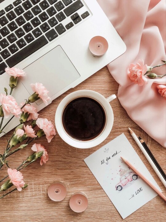 Pin de Lavender Journal em Everyday’s room cafe'