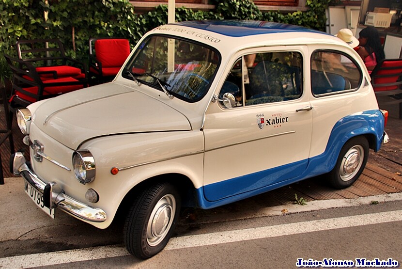 SEAT 600S.JPG
