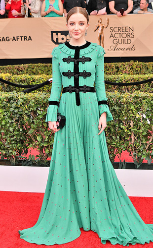 rs_634x1024-170129154439-634-samantha-isler-sag-aw