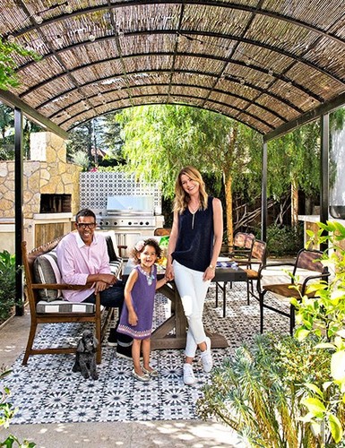 item0.rendition.slideshowVertical.ellen-pompeo-los