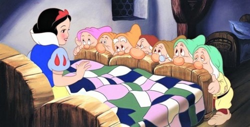 Snow-White-and-the-Seven-Dwarves-660x330.jpg
