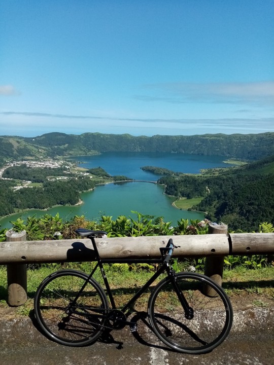 globe_vista_rei.jpg globe_vista_rei.jpg