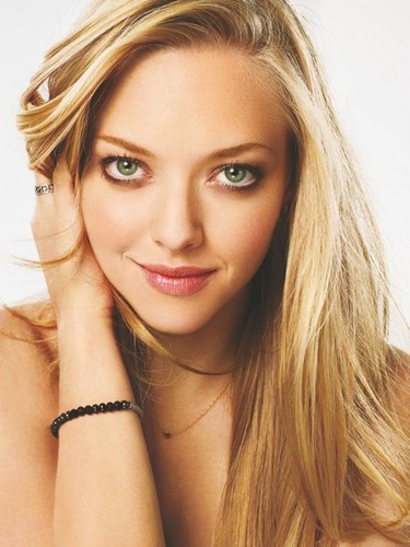 Amanda-seyfried-hairstyles3.jpg