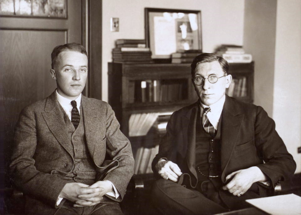fredick-banting-charles-best1924.png
