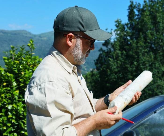 2025-06-noticias-fcup-alexandrelima-espodumena-lit