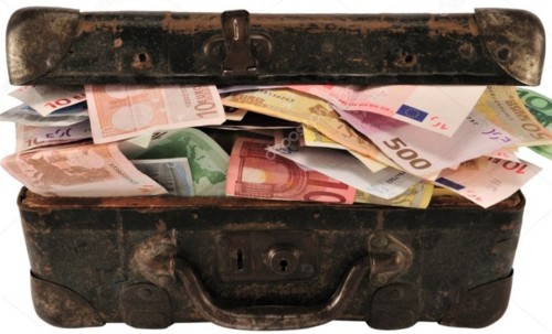 depositphotos_2241160-stock-photo-suitcase-full-of