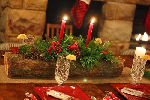 rustic-table-centerpiece-wooden-branch-evergreens-