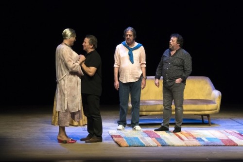 Casino%20Lisboa%20estreia%20Rabo%20de%20Saia%202%2