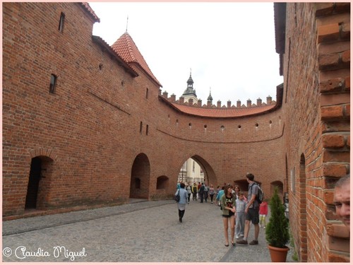 portas de Varsóvia, a barbacã