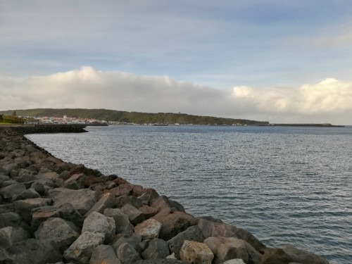 COPYRIGHT: O RAPAZ DAS ILHAS