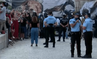 Animalistas no Campo Pequeno.png