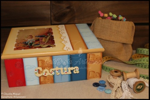 Caixa de costura Fada Costureira1.JPG