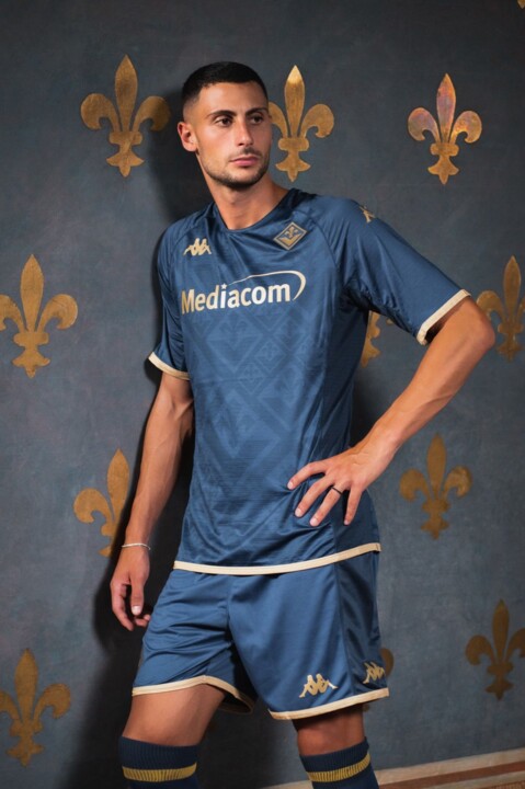 fiorentina-terza-maglia-kappa-6.jpeg