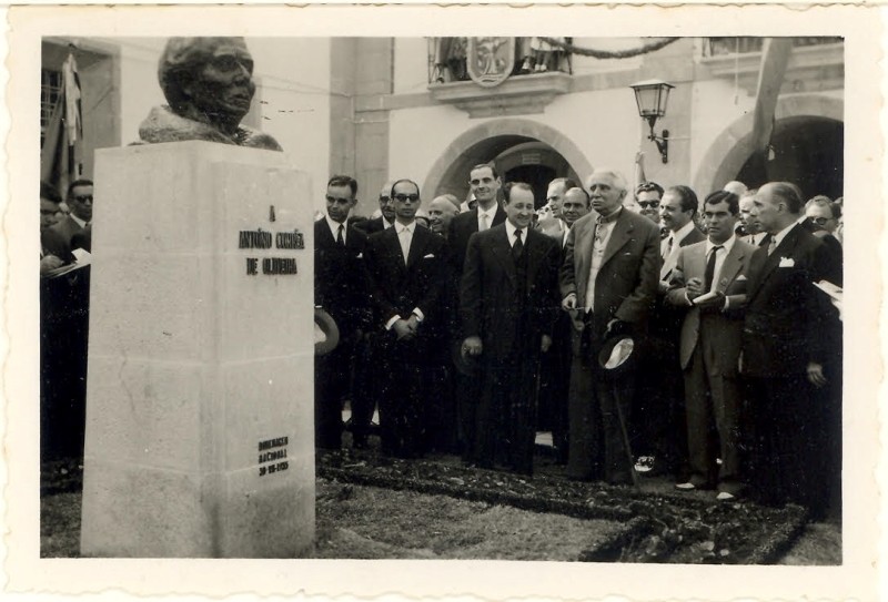 Inauguração Busto Correia de Oliveira_1955.jpg