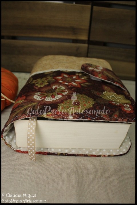 Capa de livros Flores Outonais4.JPG