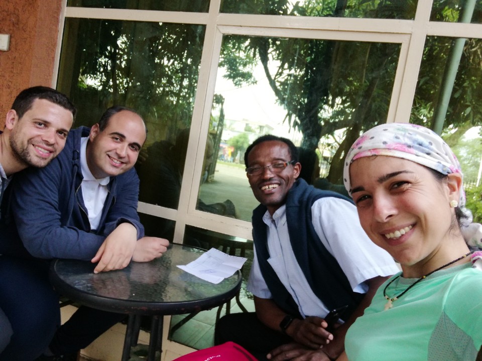 Saídas em comunidade – Pedro, David, Pe. Endrias e eu.