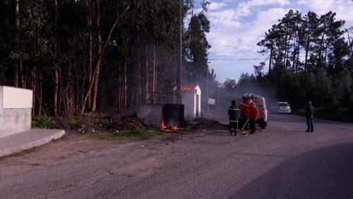 Valongo incendio caixotes lixo (1).jpg