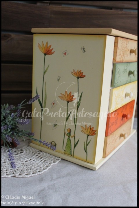 Caixa guarda-jóias com gavetas Orange Garden6.JPG