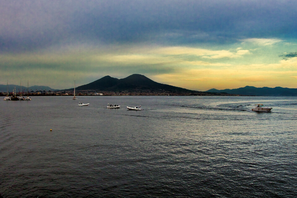 Vulcão Vesúvio Nápoles02.jpg