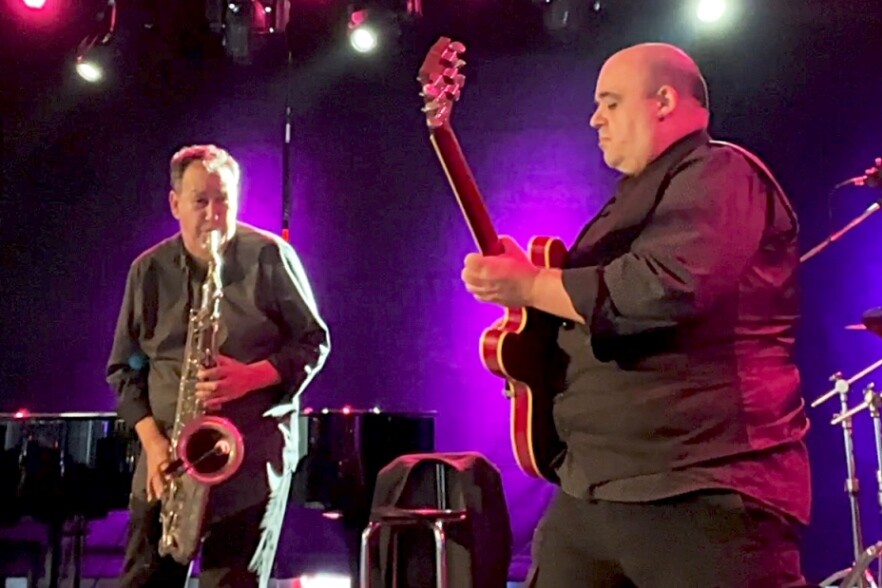 Two Moods - 7 de Julho.jpg