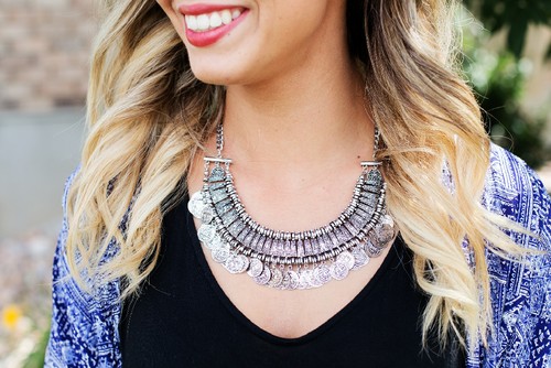 necklace-518268_1920.jpg