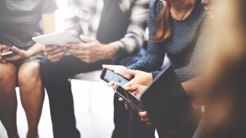 20160331193452-business-team-technology-meeting-co