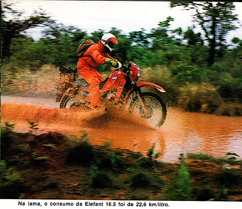 Aos 5 anos de idade, comecei a assistir corridas de motocross ao lado meu  pai - Moto Off-Road