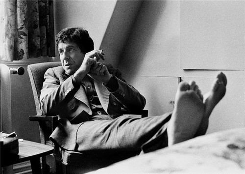 Leonard Cohen 1974.jpg